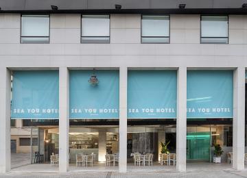 fachada del hotel sea you port valencia