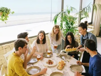 comiendo paella